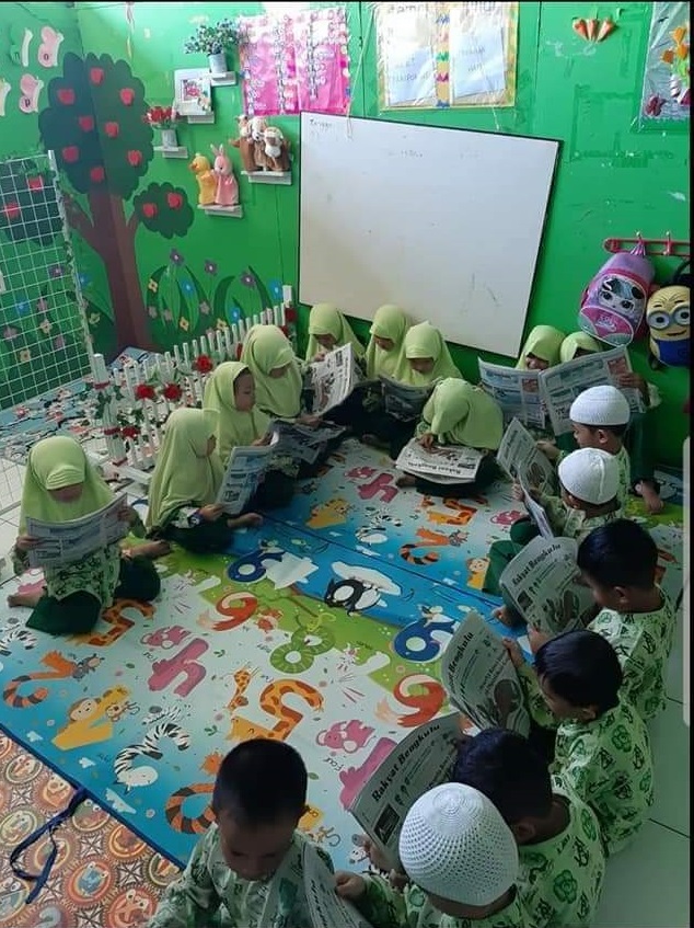 Memperkenalkan Literasi Sejak Dini, Penting gak sih?