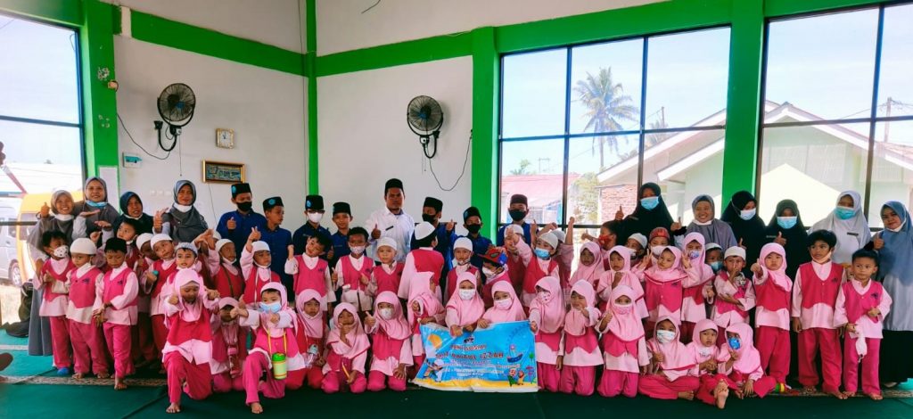 Kunjungan dan Berbagi Sembako ke Panti Asuhan dan Pesantren Yatim